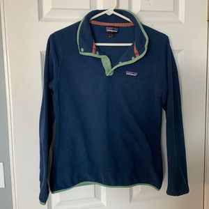 Patagonia women’s fleece!